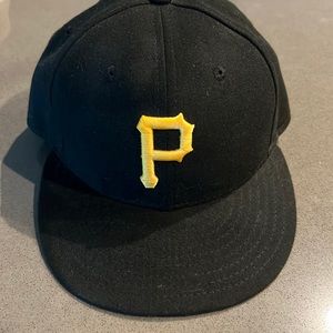 Pittsburgh pirates fitted cap